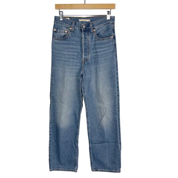 Levis Womens 27 Ribcage Straight Leg Jeans Button Fly Medium Rinse Wash Cotton - Picture 1 of 11